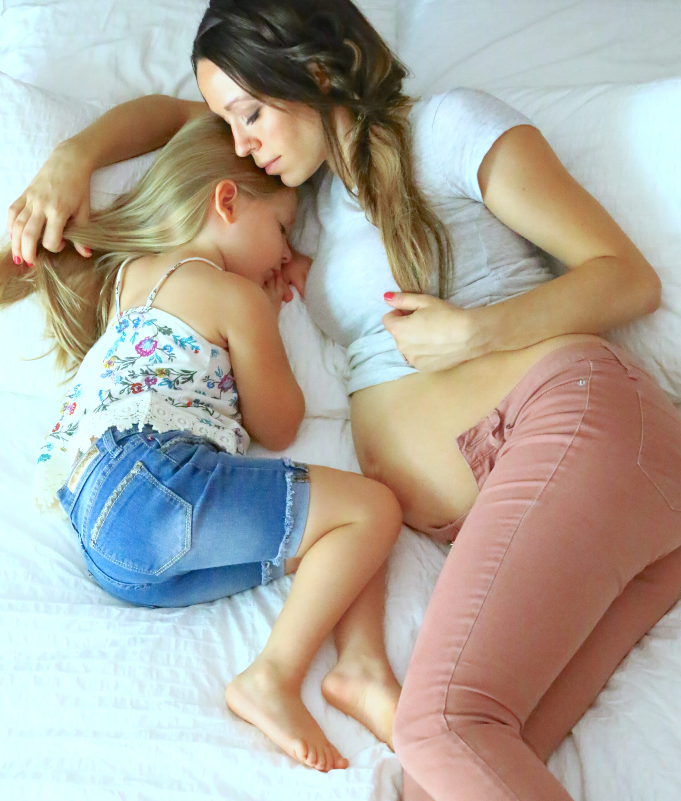 6 motherhood myths the ultimate guide to embracing motherhood -chelsijo